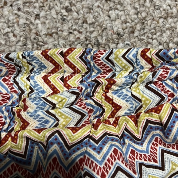 Medium size shorts - chevron - Picture 2 of 2